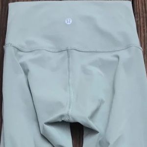 COPY - Lululemon pastel green leggings